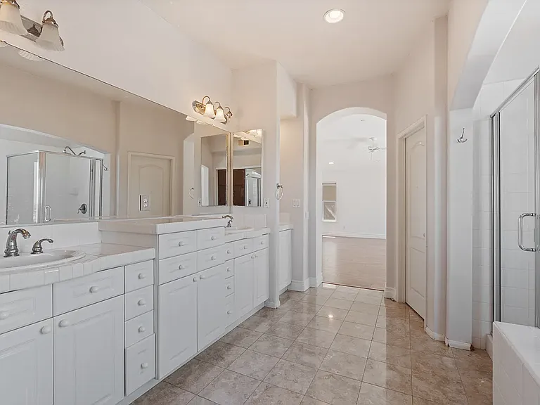 16375 Alipaz Ct — Photo 40