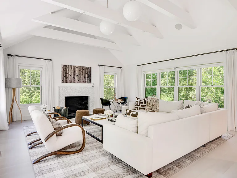 41 Montauk Ave — Photo 13