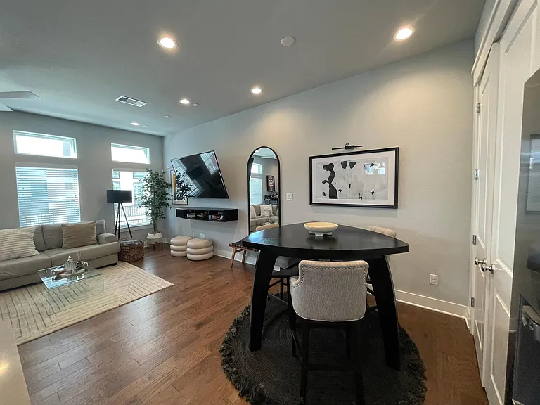 902 Martin St #A — Photo 13
