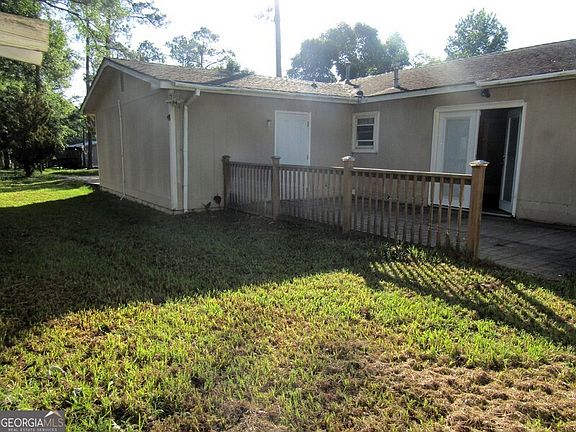 4th image of 11 Grant Ln