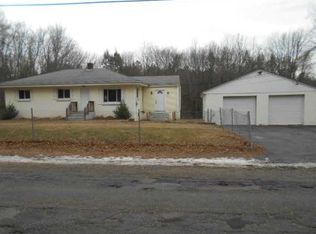 920 Joslin Rd, Burrillville, RI 02830