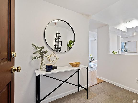 2nd image of 2645 Hyde St