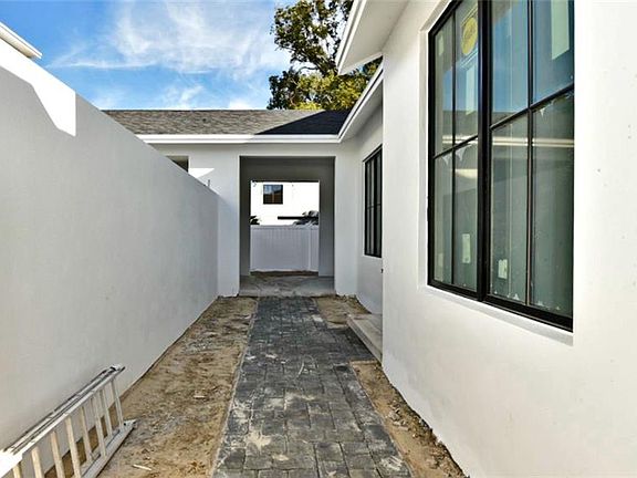 2nd image of 1442 Miller Ave #1