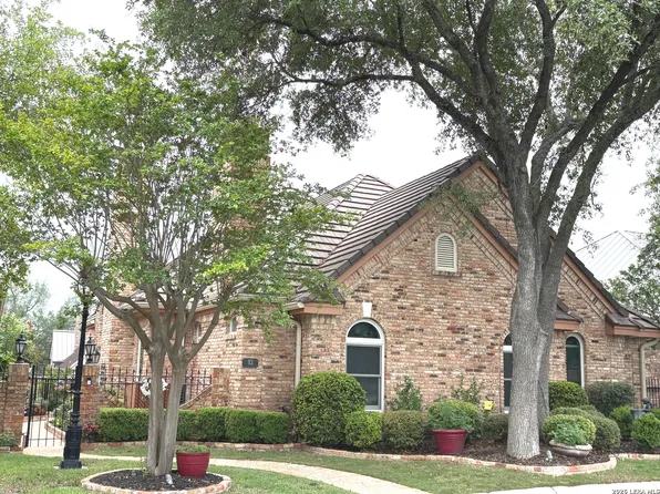 6 CENTURY GLN, San Antonio, TX 78257