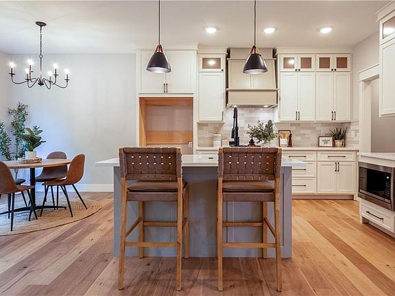 4th image of 1134 Bluestem Cir