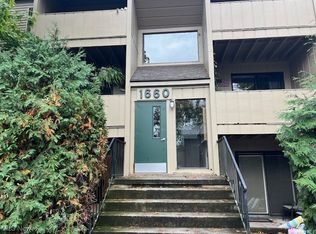 1660 Cedarwood Dr APT 139, Westlake, OH