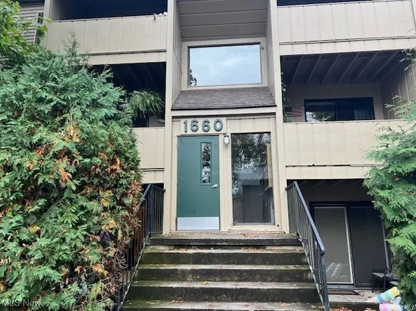 1660 Cedarwood Dr APT 139, Westlake, OH 44145