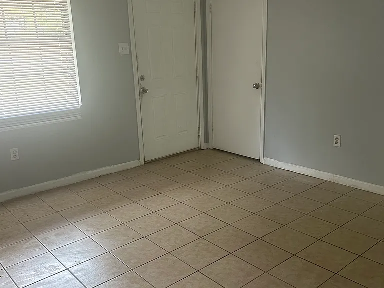 2914 Dahlia Dr — Photo 16