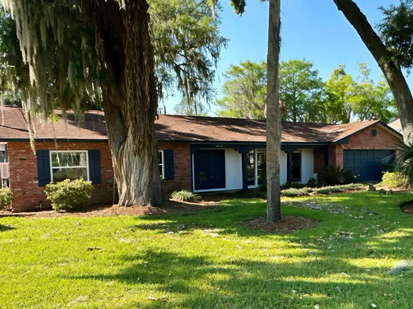 1415 Beverly Point Rd, Leesburg, FL 34748