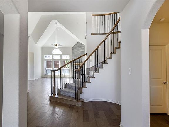 4th image of 7708 Echo Hill Ln