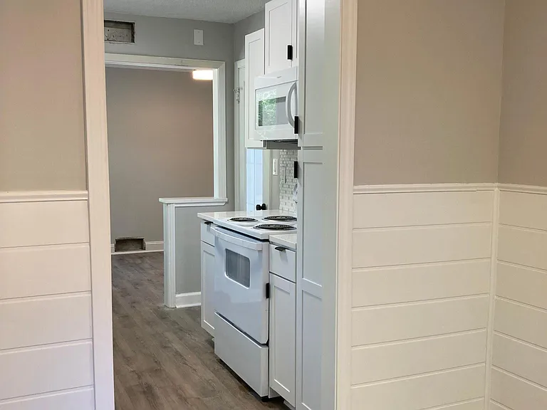 7620 High Dr — Photo 13