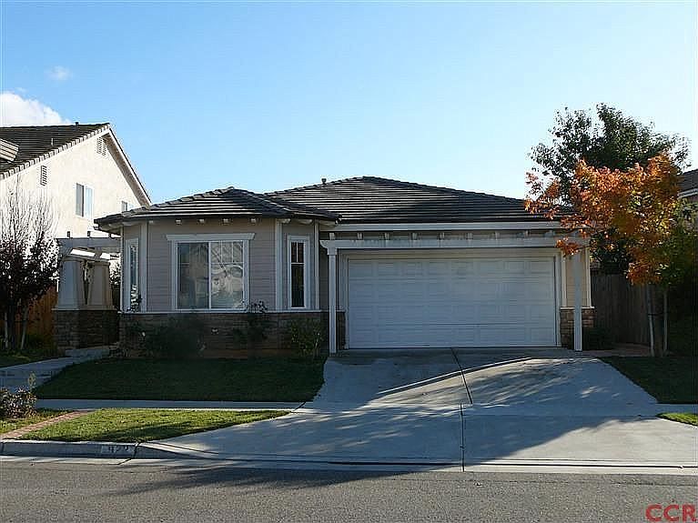 1st image of 922 E Francis Ln