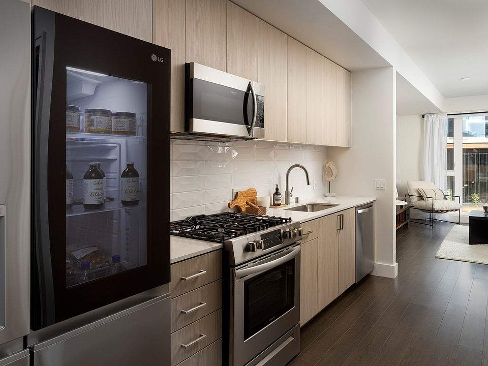 Residences at West Edge Kitchen