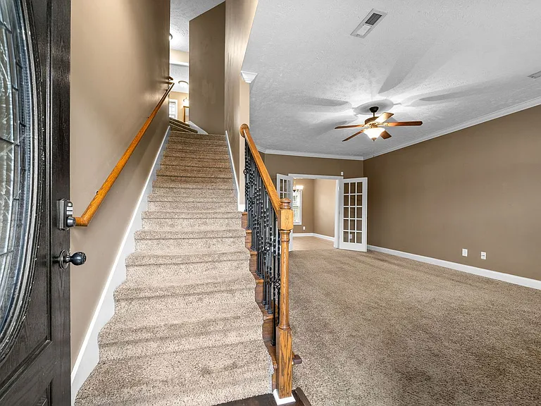 1170 Dygert Ct — Photo 5