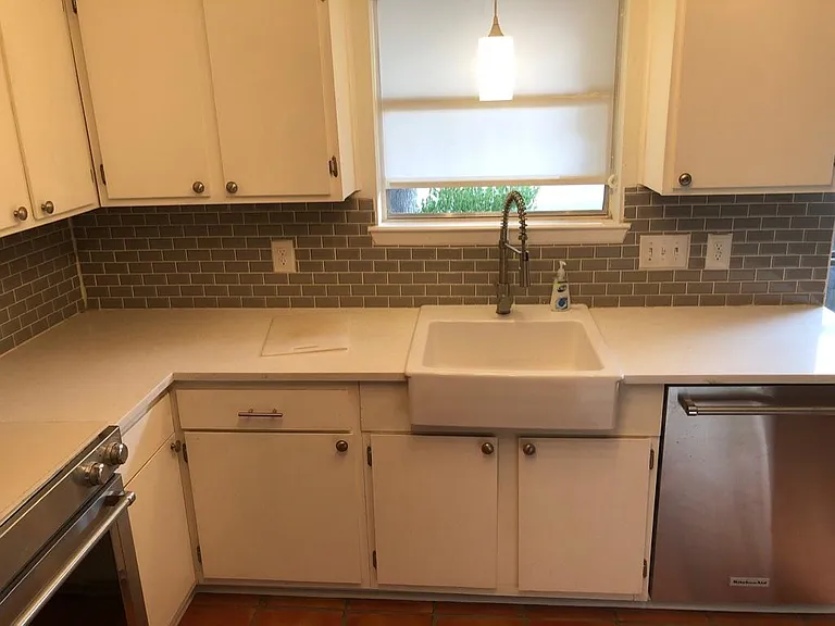 1013 Nile St — Photo 9