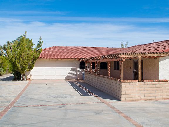 5th image of 58399 El Dorado Dr