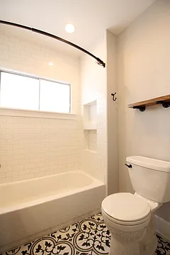 3724 University Ave — Photo 9