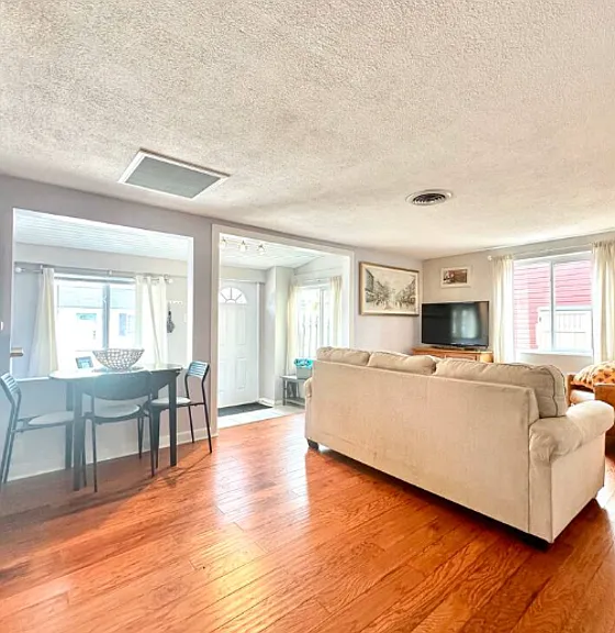 10548 Lake Dr — Photo 12