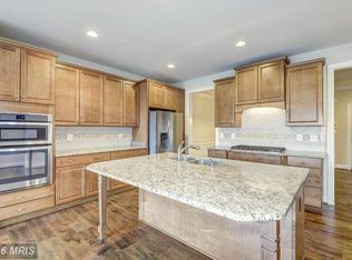 44265 Mimosa Grove Sq, Leesburg, VA 20176