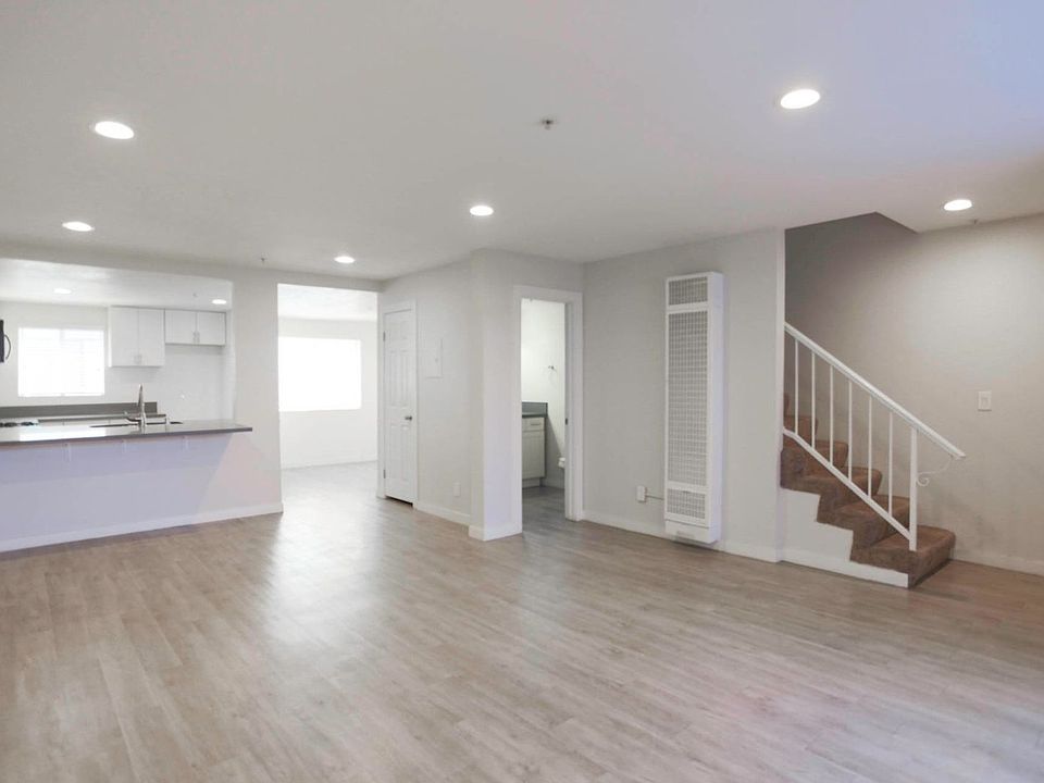 1st image of 14523 Freeman Ave APT 2