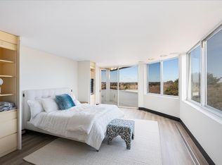 186 Dune Rd, Quogue, NY 11959
