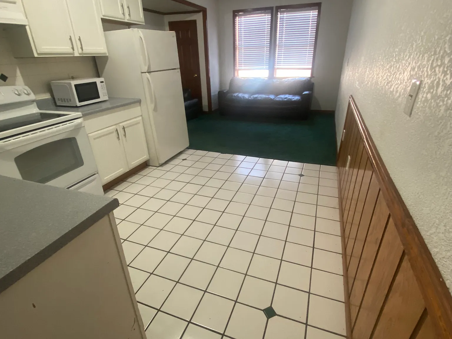 2 bed, 800 sqft, $800 — Photo 2