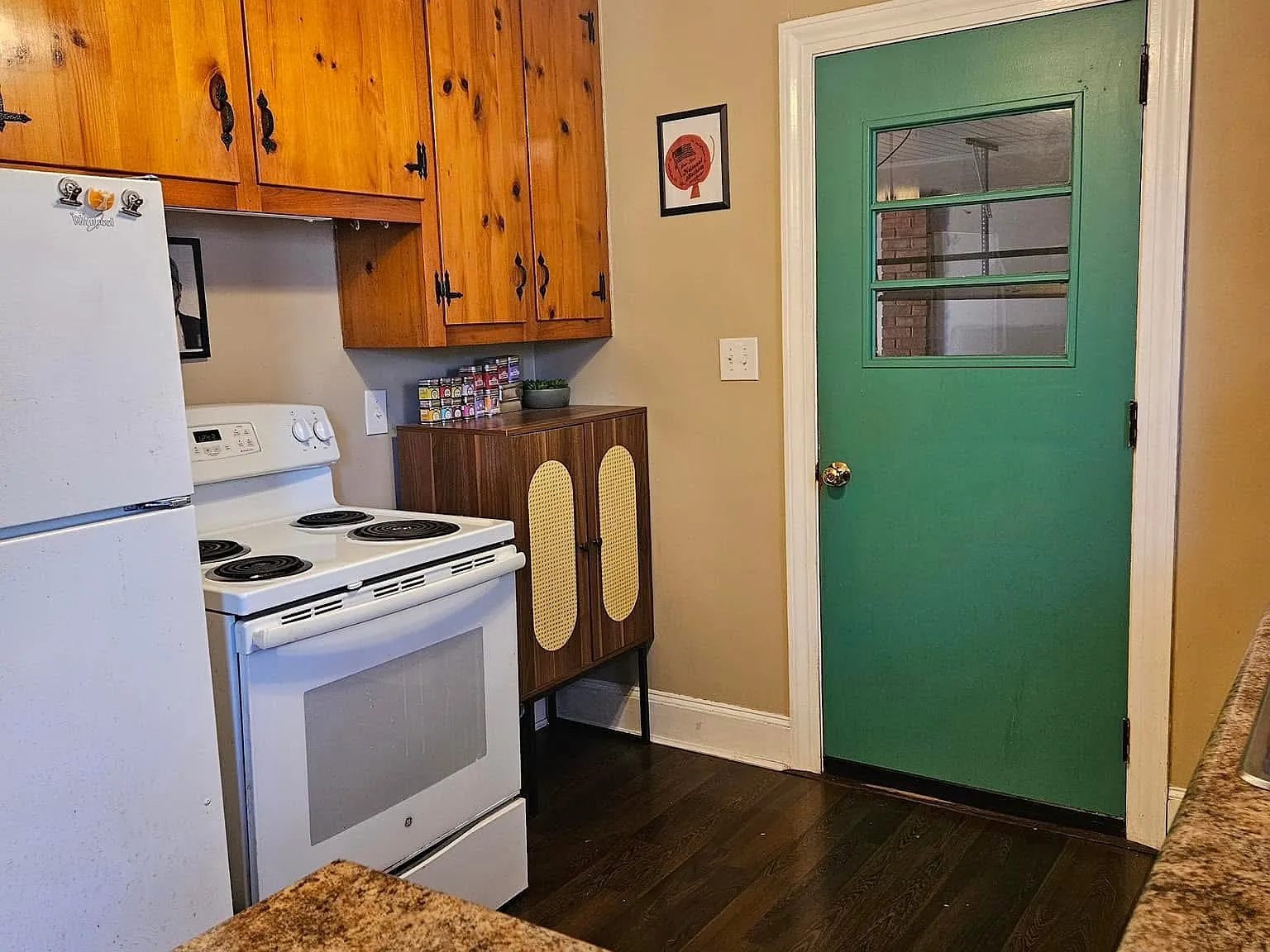 3 bed, 1179 sqft, $1,500 — Photo 4