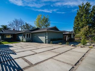 672 W Crosby St, Altadena, CA 91001
