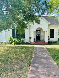 540 W 5th St, Yorktown, TX, 78164
