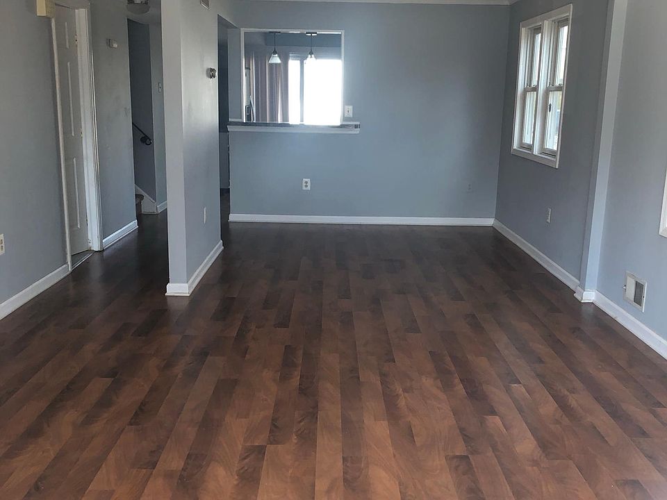 1st image of 300 Morrell Dr