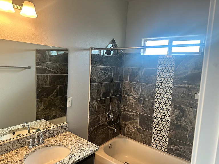3949 Desert Dunes Dr — Photo 6