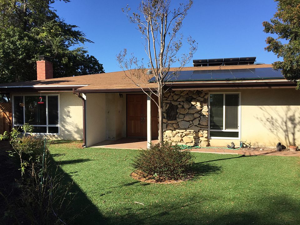 1st image of 84 Parkhill Cir