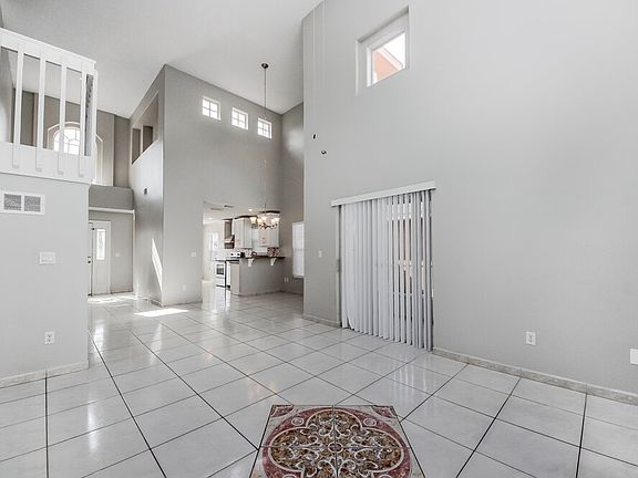 4th image of 3227 Brewster Dr