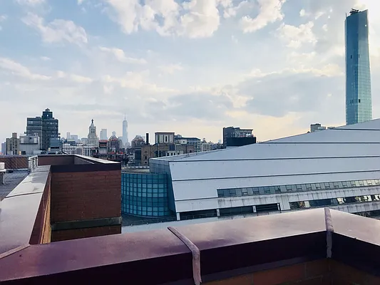 Rented by Avenues Real Estate | media 7