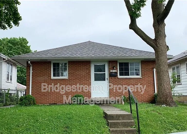 2912 Hazel Ave #B — Photo 1