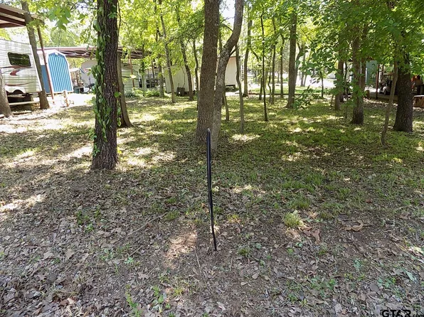 343 & 344 Private Road 5812, Yantis, TX 75497