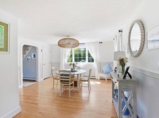 25 Linwood St #A, Holbrook, MA 02343