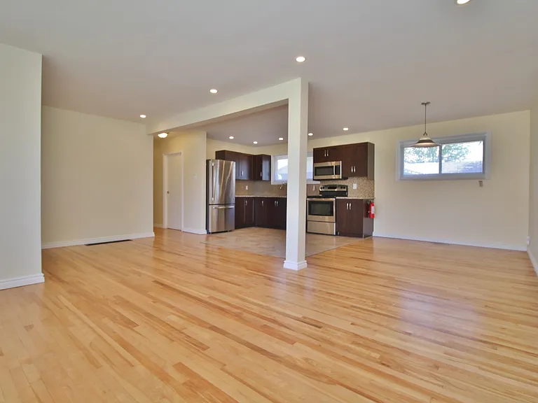 1126 Gateway Rd #1 — Photo 4