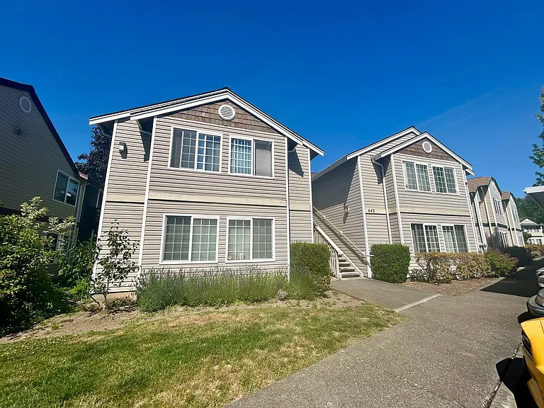 643 W Horton Way #231 — Photo 1