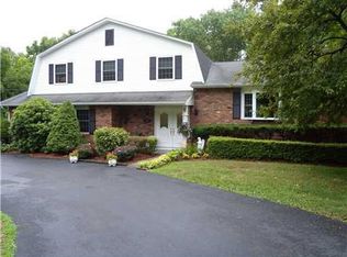 103 Sunset Dr, Newburgh, NY 12550