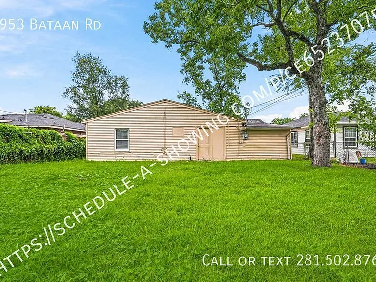 4953 Bataan Rd — Photo 2