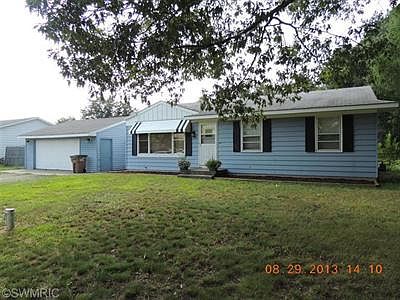 1st image of 9627 Pine Island Dr NE
