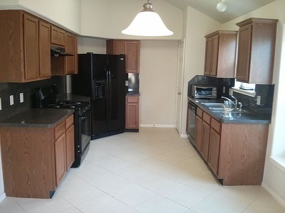 3rd image of 21718 Falcongate Ct