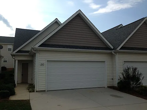 210 Clusters Cir Photo 1