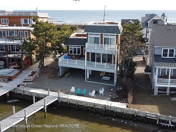 4th image of 484 S Ocean Ave