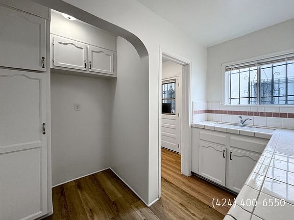 5th image of 1454 W 39th St #1454