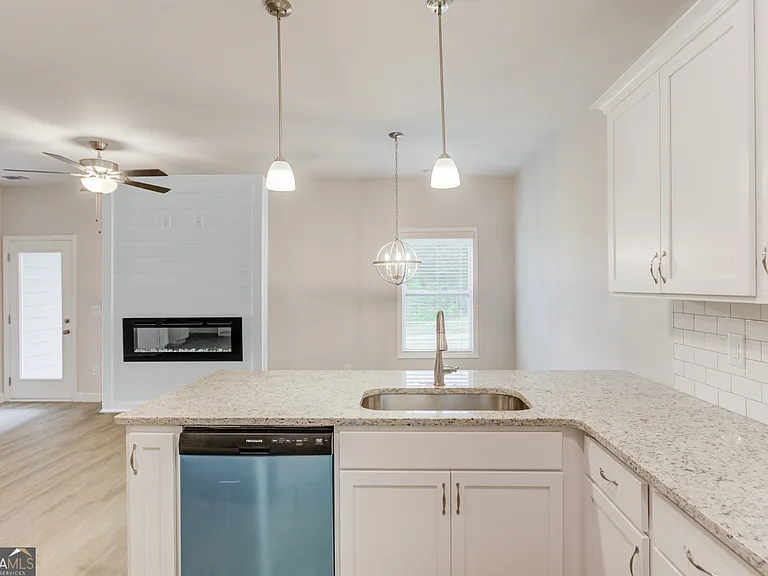 6428 Pine Station Dr — Photo 12