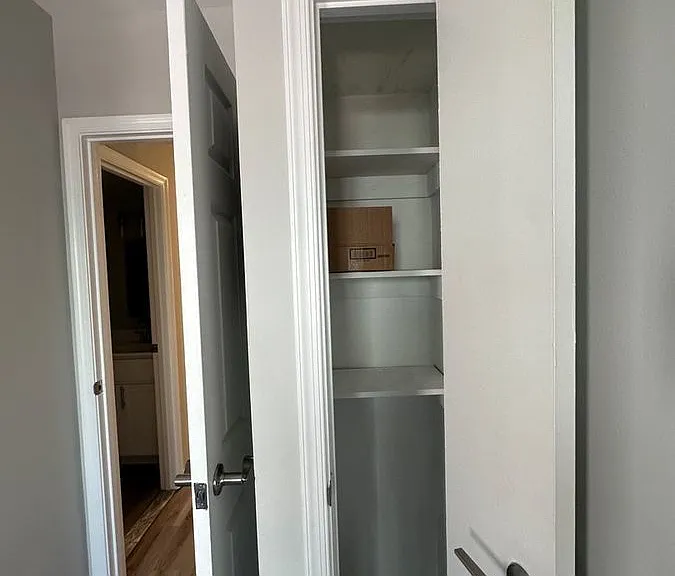 1125 Light St #B — Photo 15