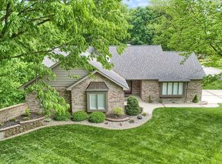 413 Crestwood Dr, Collinsville, IL 62234