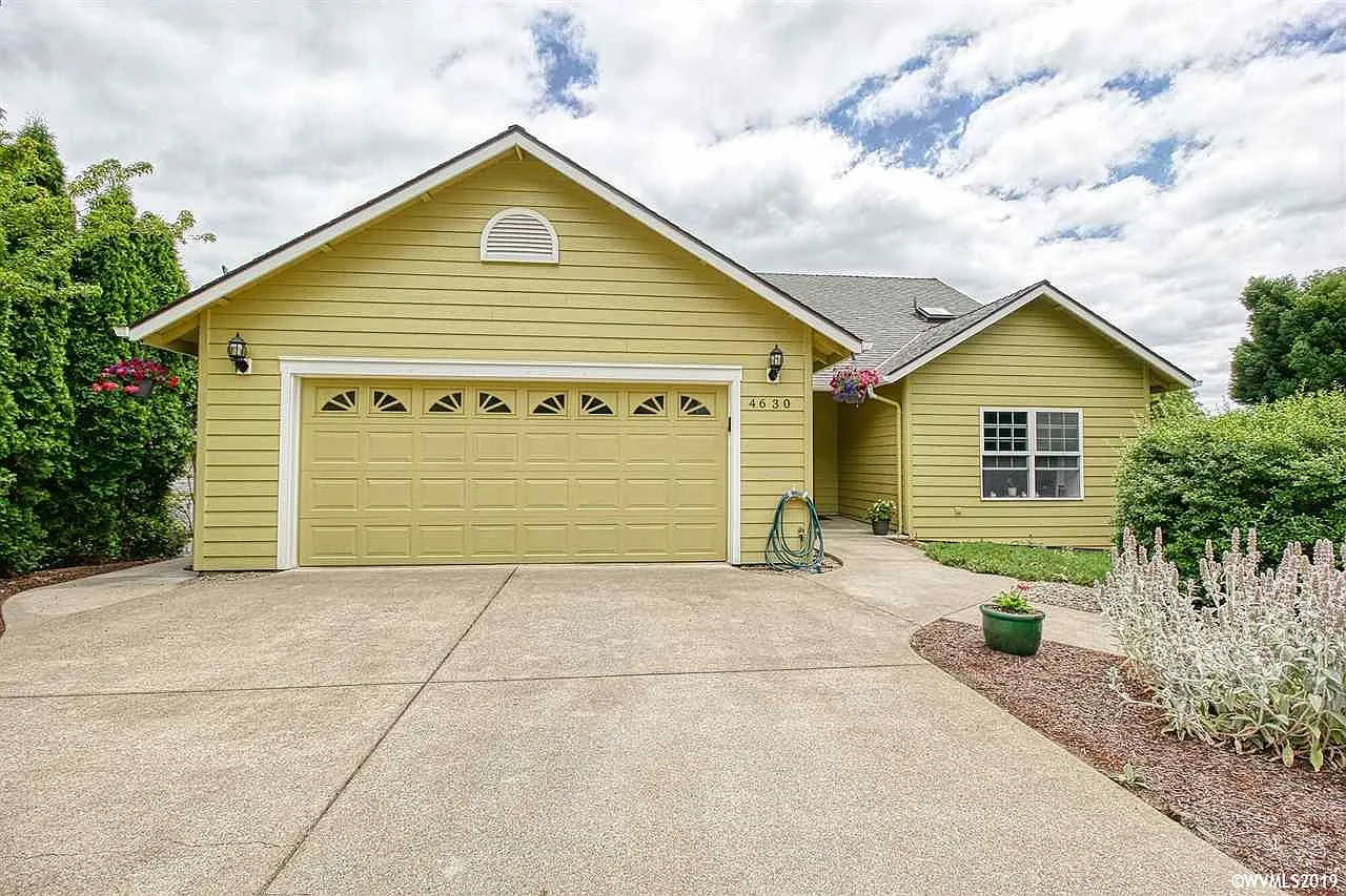 4630 NW Acacia Dr photo 1